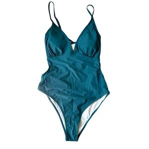 NWT Cupshe Cross Back Cutout Swimsuit